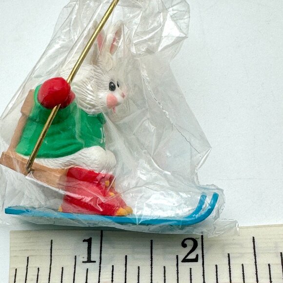 Hallmark 1991 Keepsake Ornament Ski Lift Bunny Handcrafted Julia Lee QX5447 - Picture 4 of 14